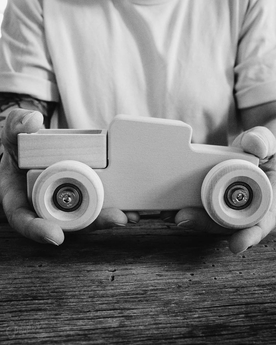 Chill Pepper Chunkies No. 02 – Wooden Pick-Up Truck "The Workhorse"