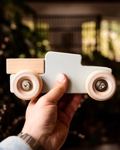 Chill Pepper Chunkies No. 02 – Wooden Pick-Up Truck "The Workhorse"