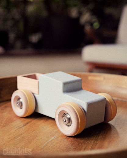 Chill Pepper Chunkies No. 02 – Wooden Pick-Up Truck "The Workhorse"