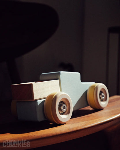 Chill Pepper Chunkies No. 02 – Wooden Pick-Up Truck "The Workhorse"